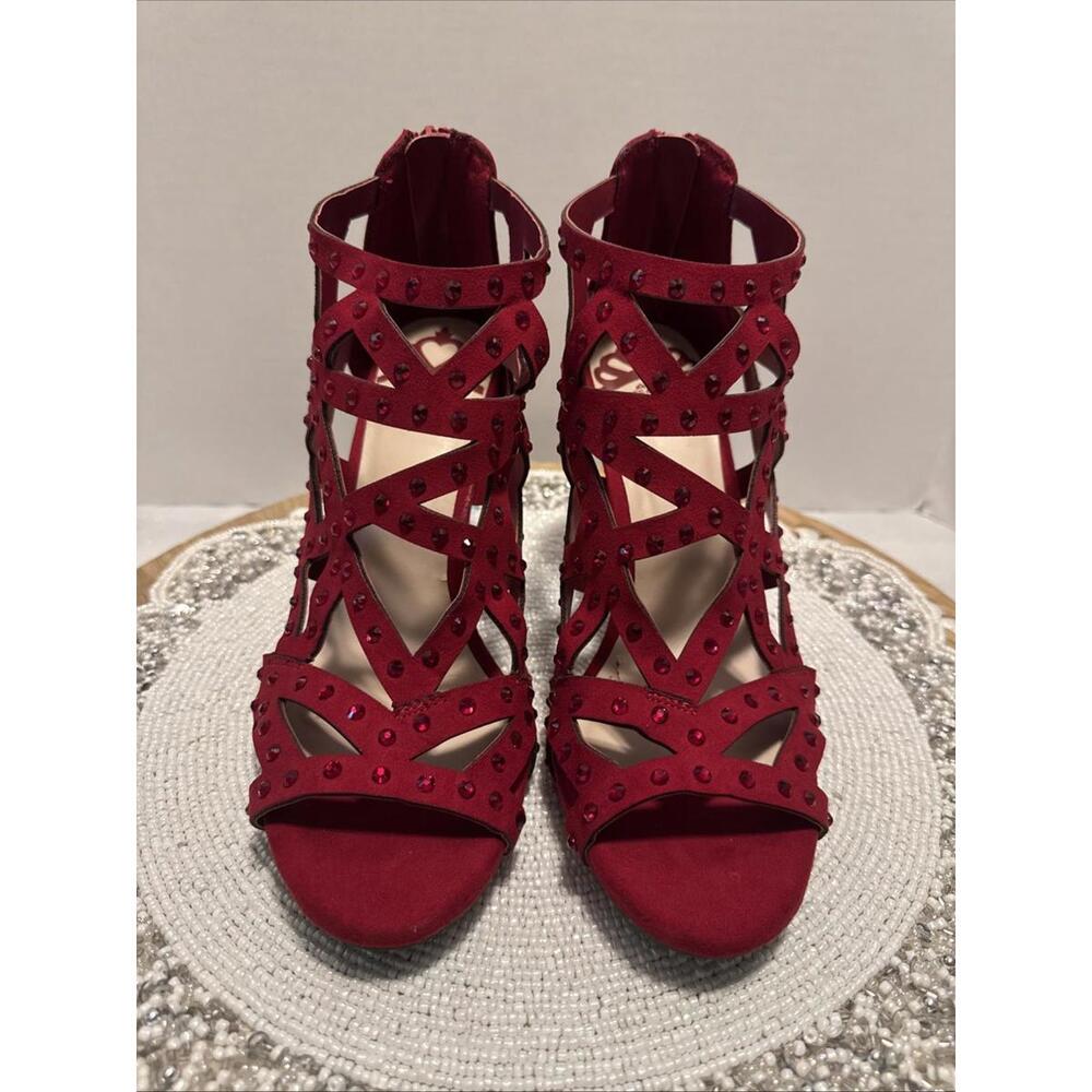 Felicitous By Fergie Red Jeweled Heels Zip Back Size 8M